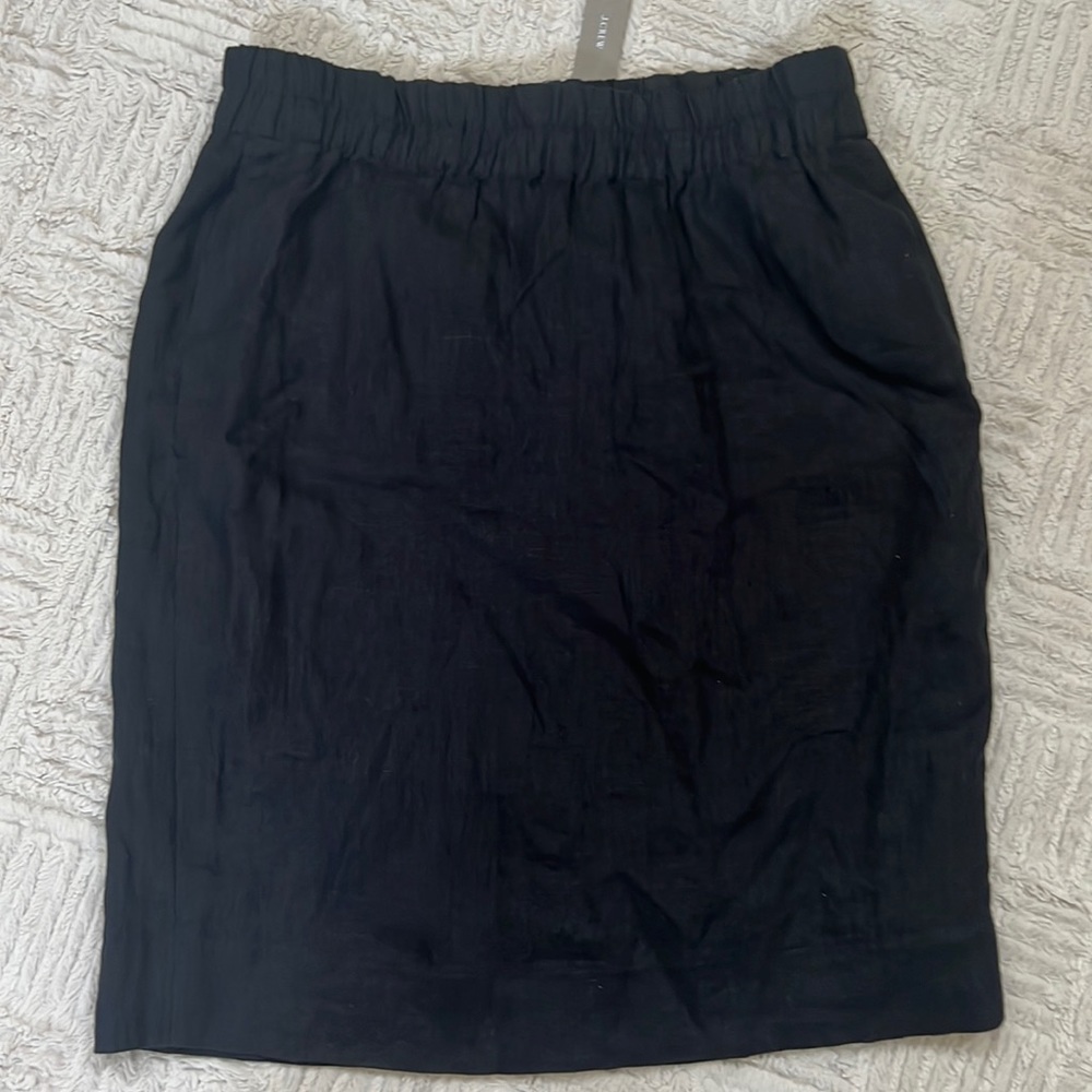 J. Crew 100% linen skirt with pockets fully lined NWT Size Small
Style AO792